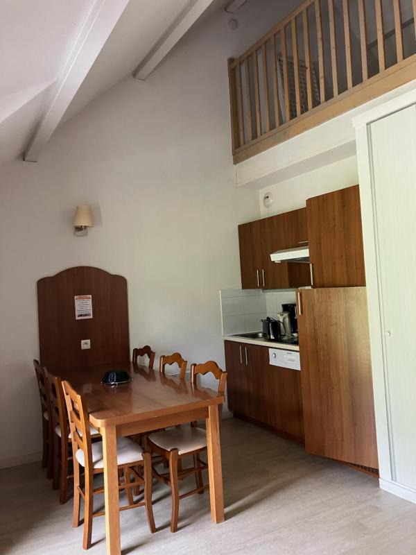 One-Bedroom Apartment (6 Adults) image 1