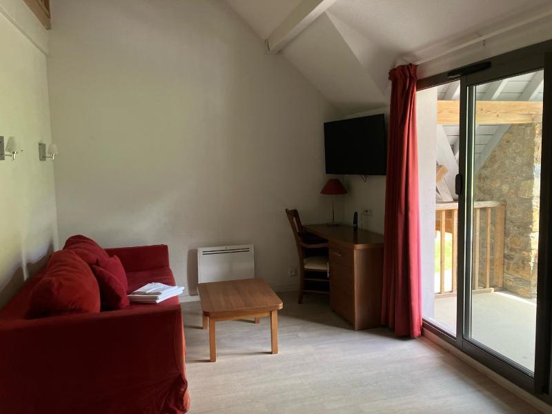 One-Bedroom Apartment (6 Adults) image 4