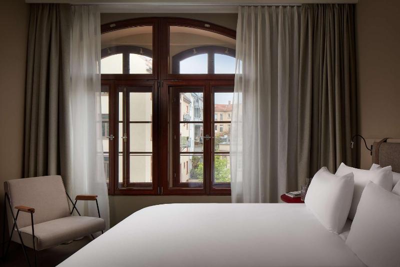 Junior Suite image 3