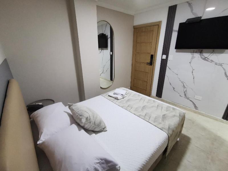 Hotel Fontamar 72 - image 17