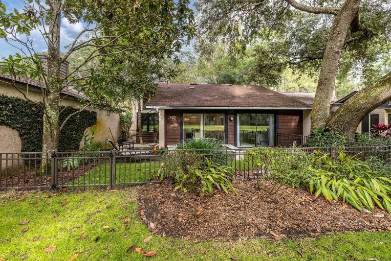Two-Bedroom Holiday Home image 2