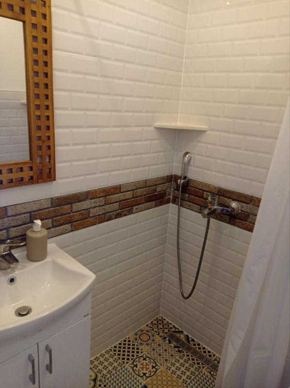 Double or Twin Room with City View image 4