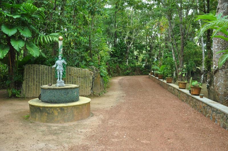 Villa König - Luxury Home Stay Bentota - image 7
