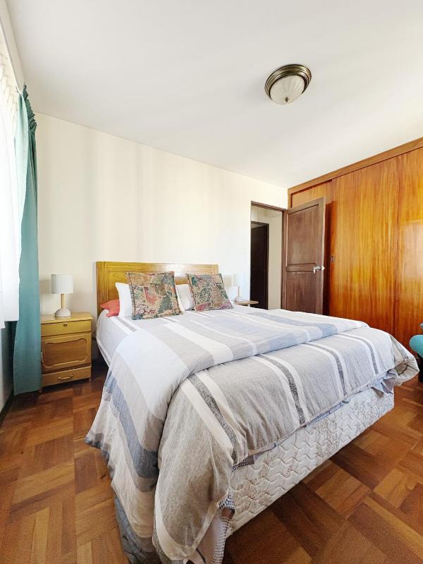 Apartamento con hermosa vista y soleado en Sopocachi - image 8