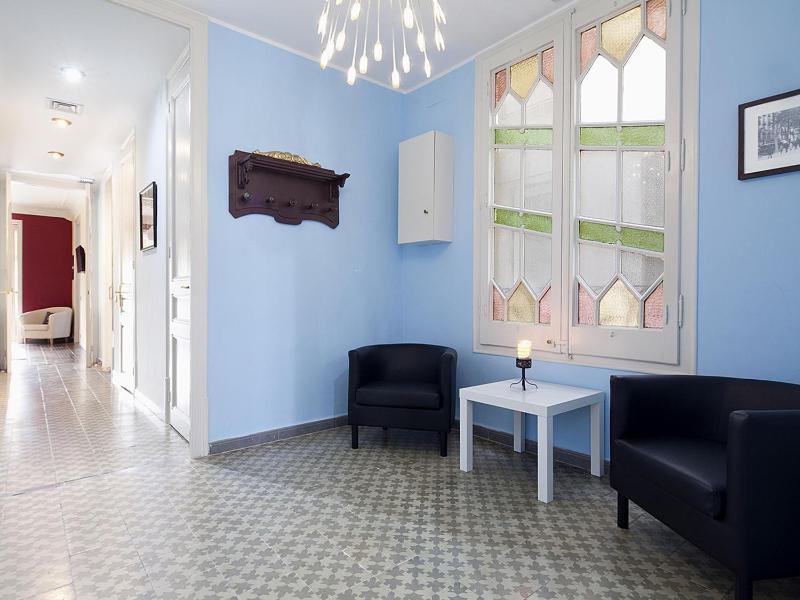 Rambla Paris Apartment - image 14