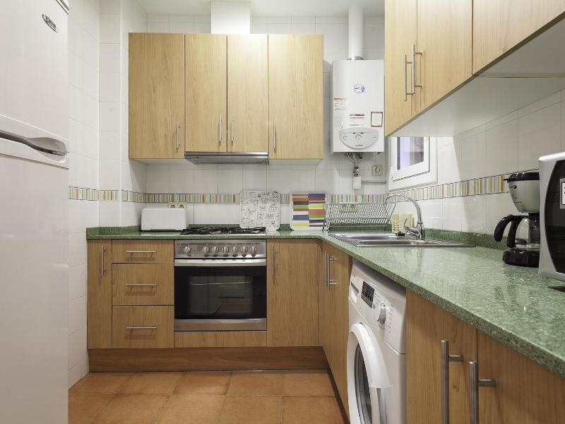Rambla Paris Apartment - image 11
