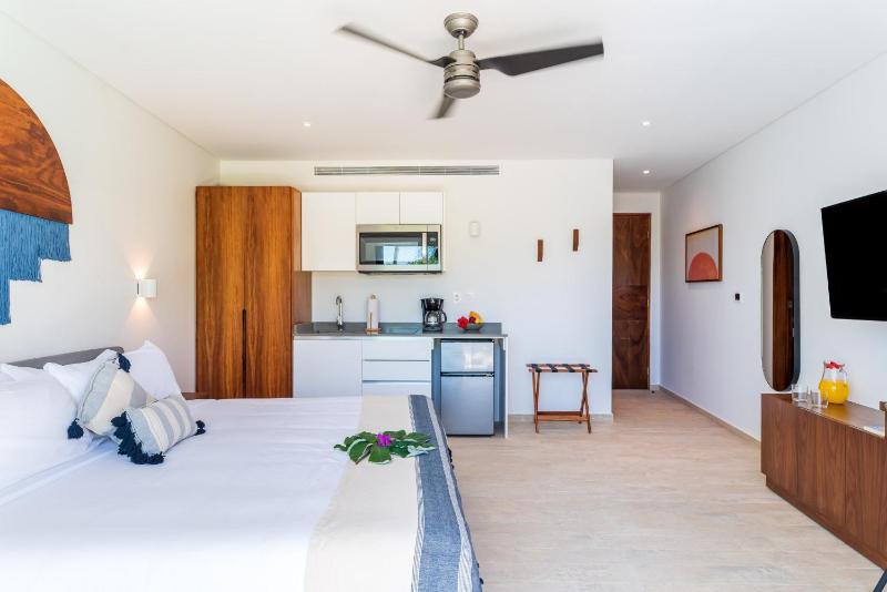 Studio with Pool View Balcony in Veleta - image 22