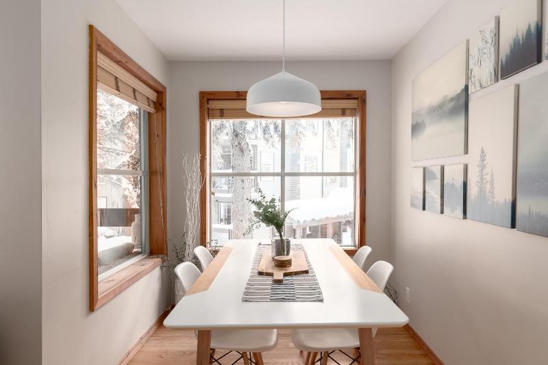 1BR in Powderview Creekside Bright and Cozy Private Ski Storage Fireplace Free Parking - image 10