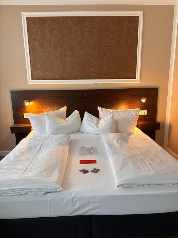 Comfort Double or Twin Room image 1