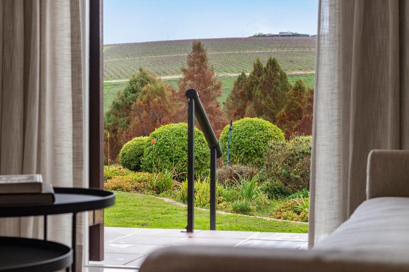 Winelands Golf Lodges 5 - image 14