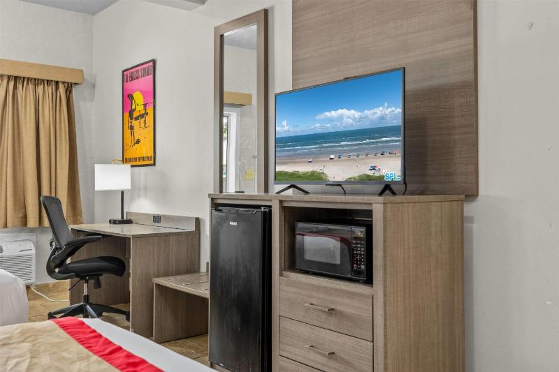 Ramada by Wyndham & Suites South Padre Island At the Beach - image 7