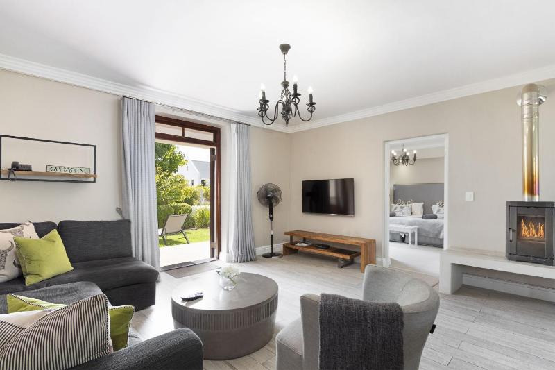 Winelands Golf Lodges 17 - image 16