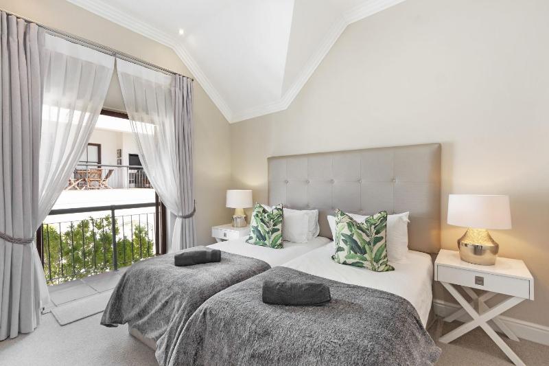 Winelands Golf Lodges 17 - image 6