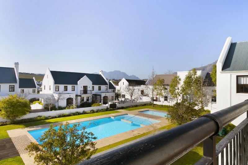 Winelands Golf Lodges 20 - image 1