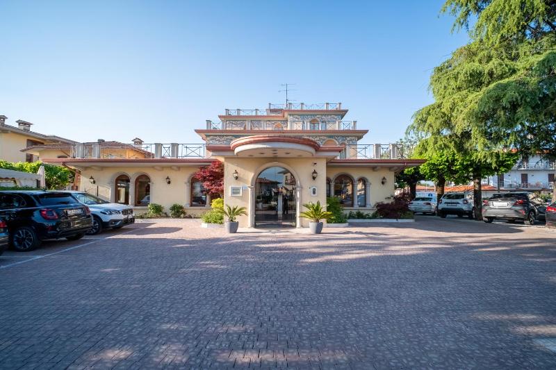 Hotel Gardenia Sirmione - image 4