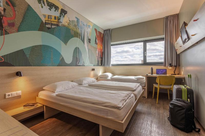 Triple Room image 1