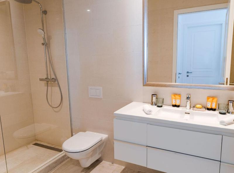 Two Bedroom Residence Sea View with Twin Beds image 2