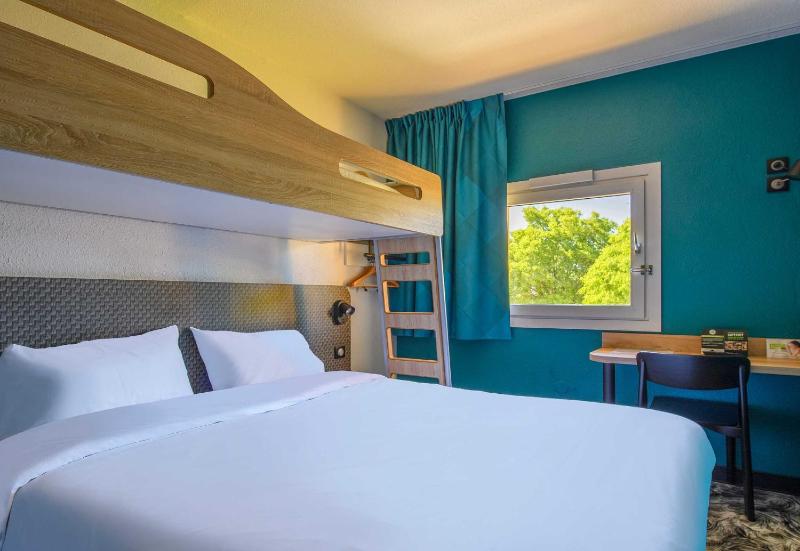 Triple Room image 1