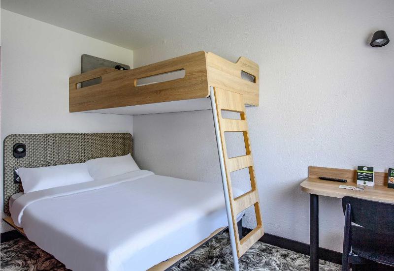 Triple Room image 4