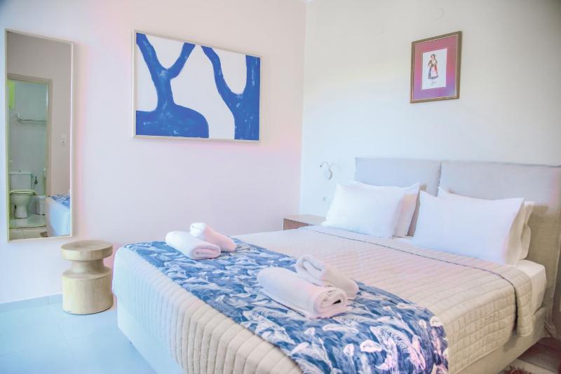 Standard Double Room image 1