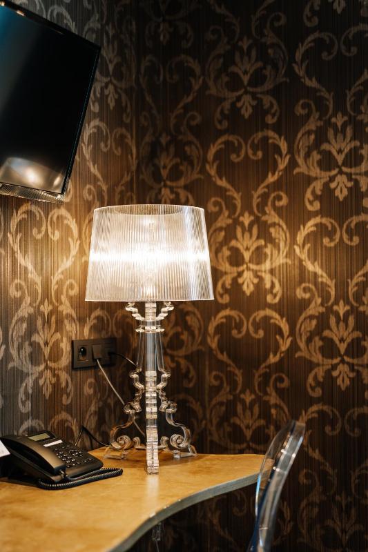 King Suite with Sitting Area image 2