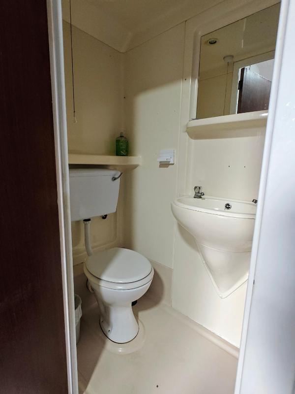 Standard Twin Room image 3