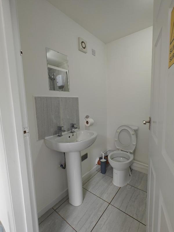 Standard Single Room image 2