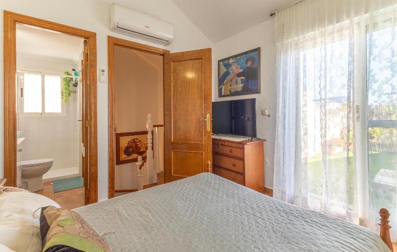 Nice Home In Orihuela Costa With Wifi - image 7