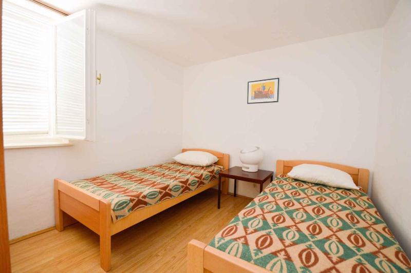 Two-Bedroom Apartment Pula near Sea 1 - image 8