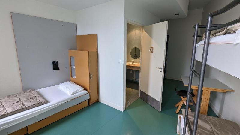 Triple Room with Shower image 4