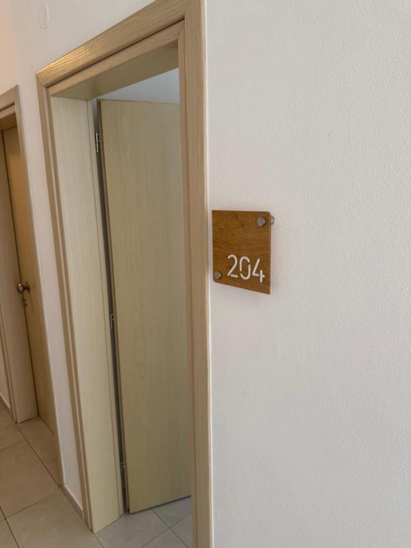 Deluxe Double Room with Balcony image 4