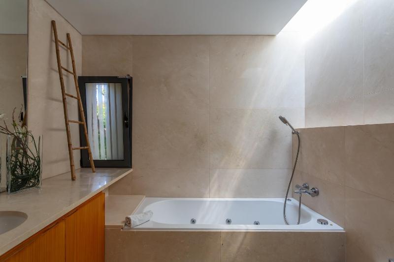 BeGuest Quinta da Marinha Prime Villa - image 37