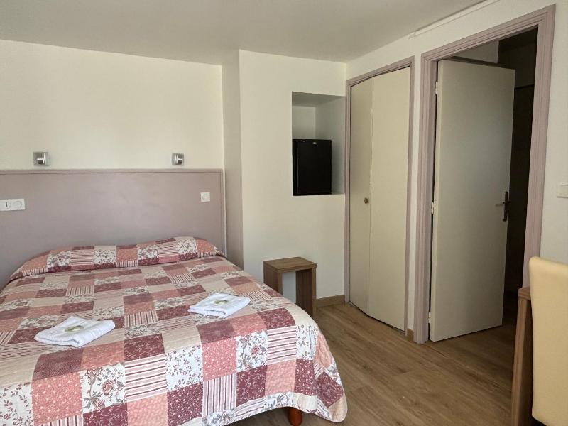 Quadruple Room with City View image 1