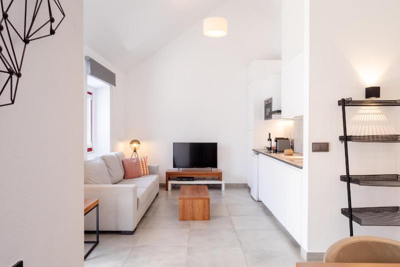One-Bedroom House image 2
