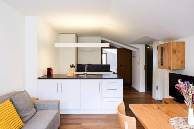 Two-Bedroom Apartment image 3