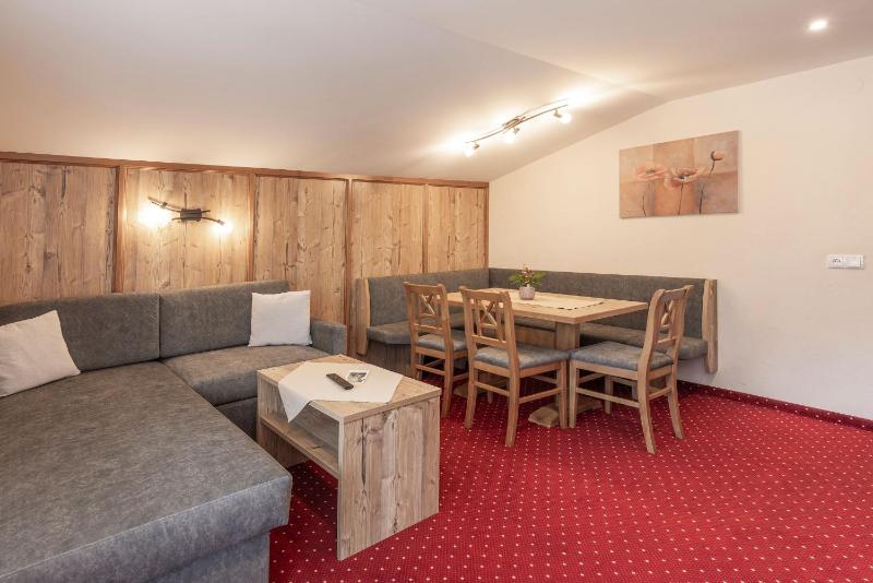 Comfort Apartment Ötztal (4 Adults) image 2