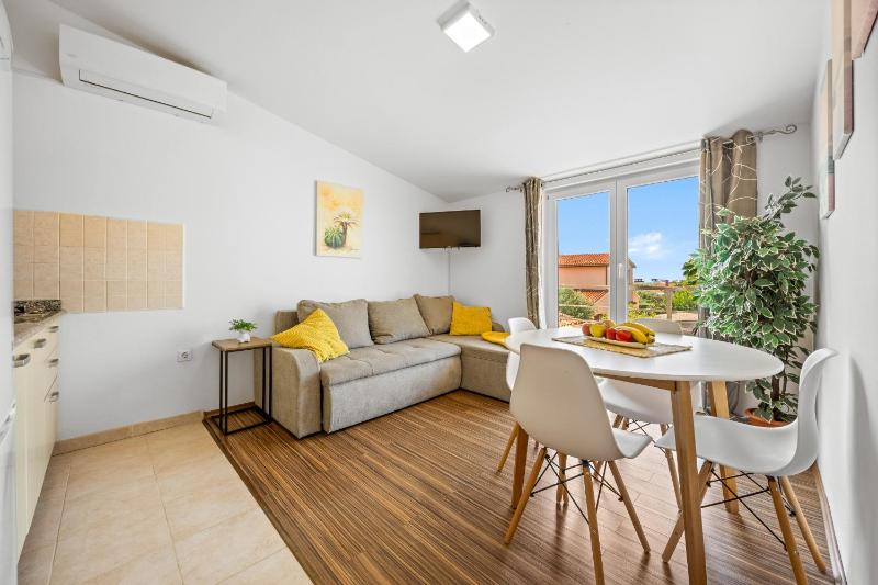 Apartments Vito near Pula - Balcony Sea View - image 11