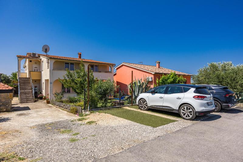 Apartments Vito near Pula - Balcony Sea View - image 3