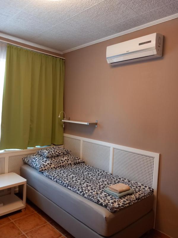 Single Room with Private Bathroom image 3