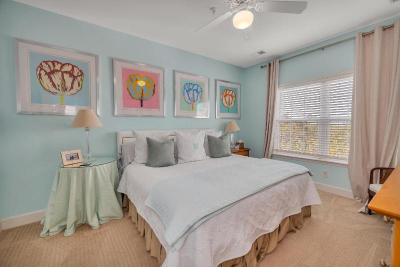 Windward Point 210 - image 29