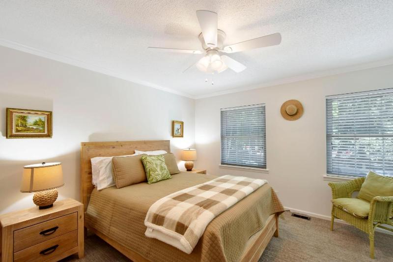 Kingstowne 425 #B - image 5