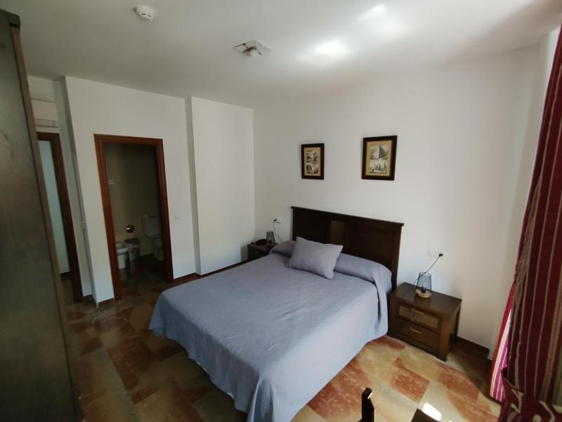 Deluxe Exterior Double Room  image 3