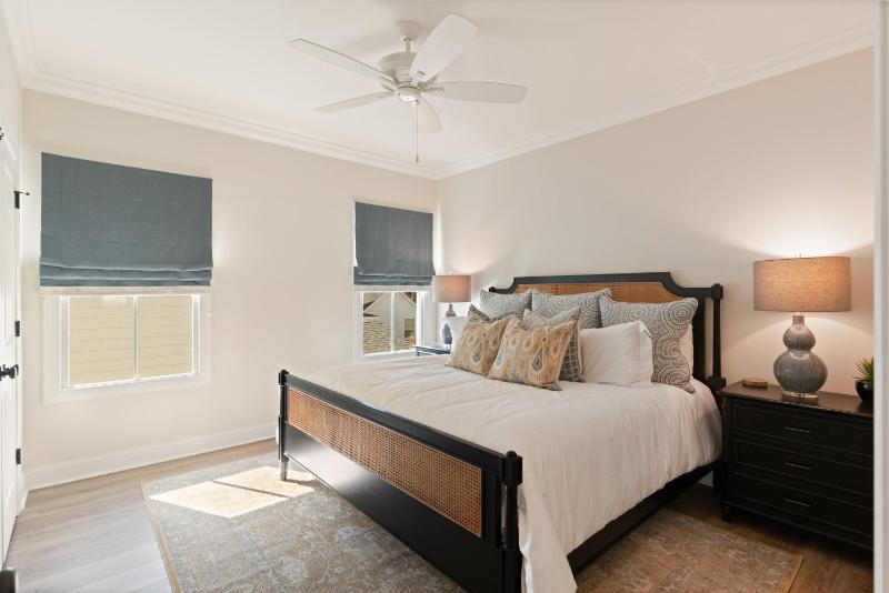 23 Orchard Rd - image 30
