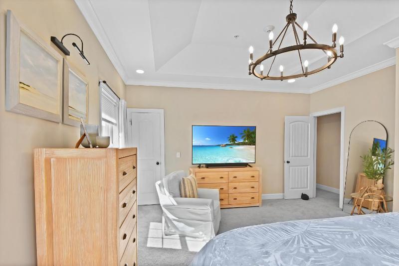 Coastal Escape - image 16