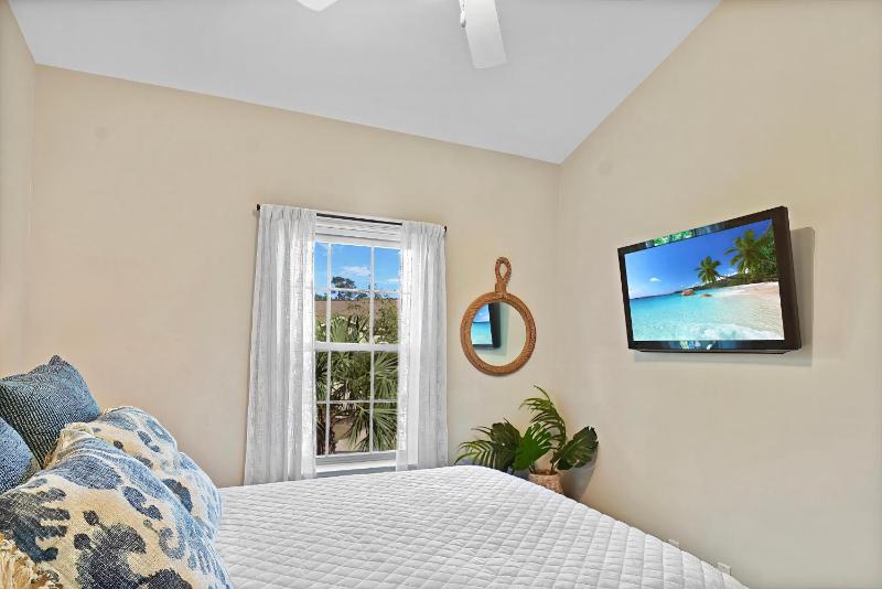 Coastal Escape - image 18