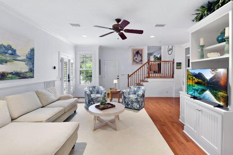 Coral Reef Cottage - image 34