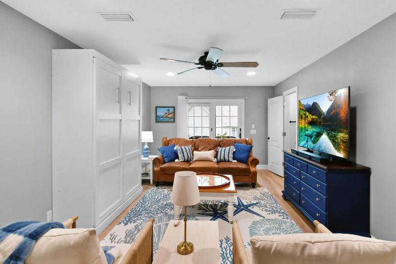 Coral Reef Cottage - image 9