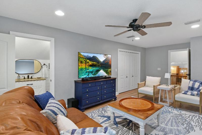 Coral Reef Cottage - image 6