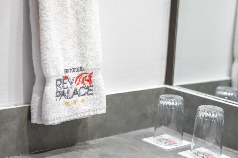 El Rey Palace Hotel - image 12