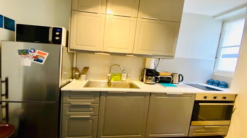 One-Bedroom Apartment image 2